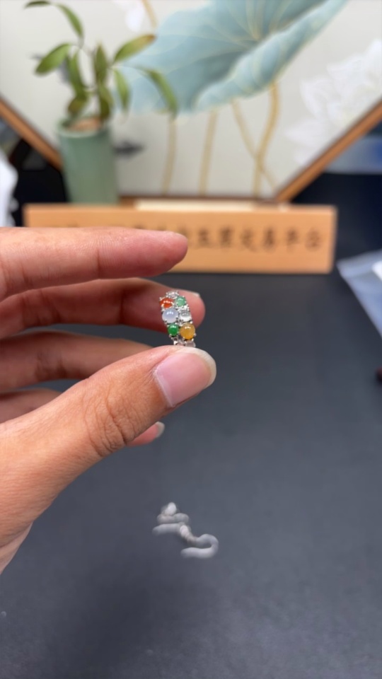 F34044525 Jadeite Inlaid Ring/Earrings Non-Gold Adjustable Red/Yellow Part Color Origin Undetermined