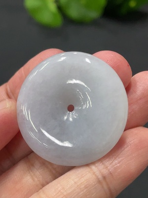 F32738774 翡翠平安扣挂件 货品总重约11.28g