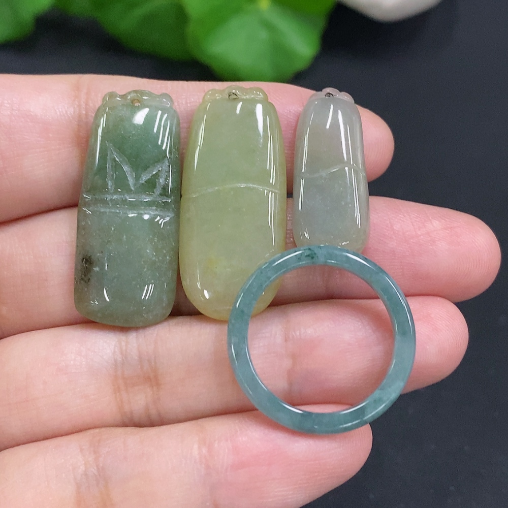 F32701258 Jadeite Pendant and Ring Sell as a Lot Size 17