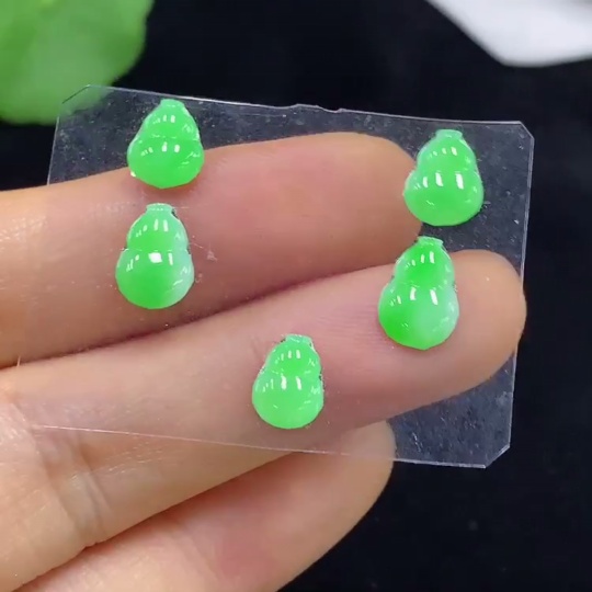F34044242 Jadeite Inlaid Pieces Sell as a Lot