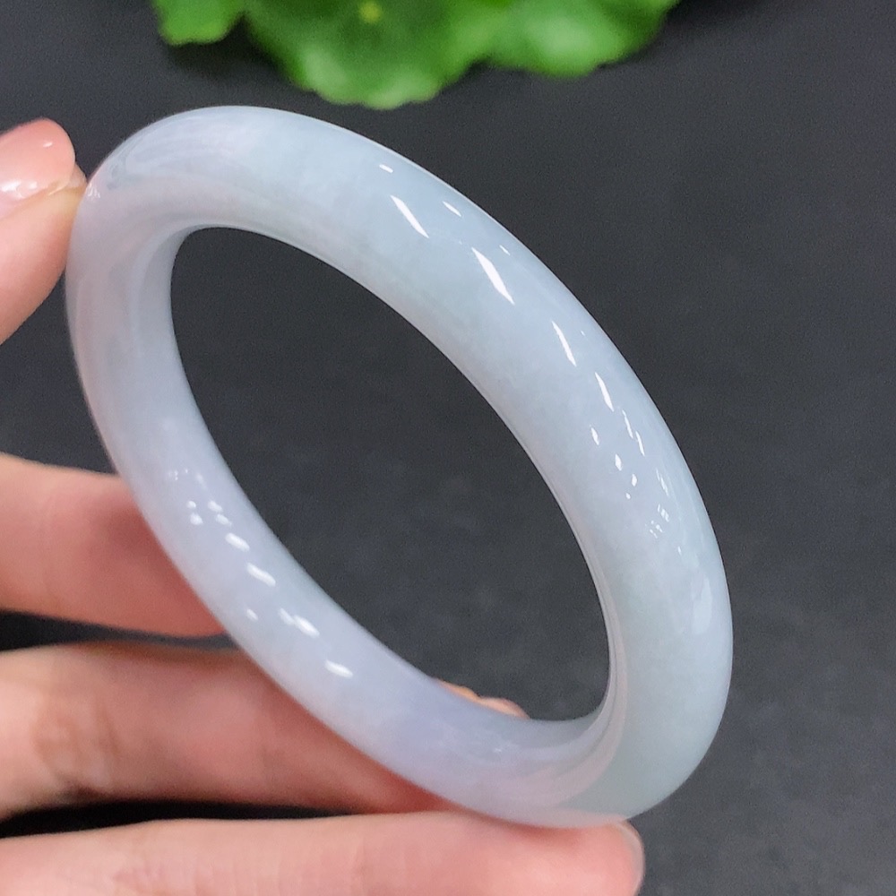 F35078448 Jadeite Round Bangle Total weight about 41g Size 52