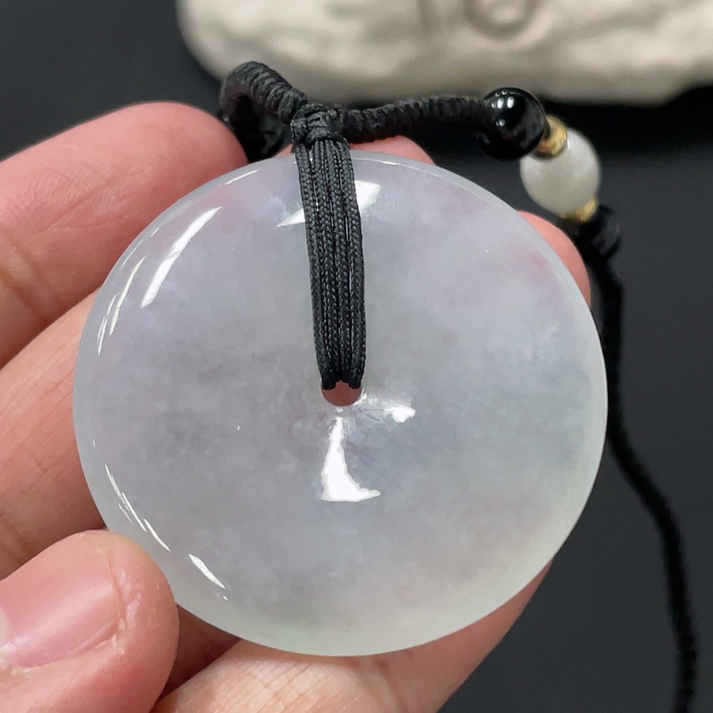 F28284265 Jadeite Peace Pendant with Non-A Grade Beads, Total Weight Approx. 19.78g