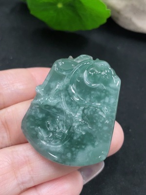 F35129042 Jadeite floral and bird pendant plaque, total weight approximately 12.6 grams