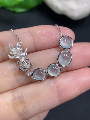 F23690881 Jadeite Cabochon Pendant with 18K Gold Setting, Total Weight Approx. 5.5g