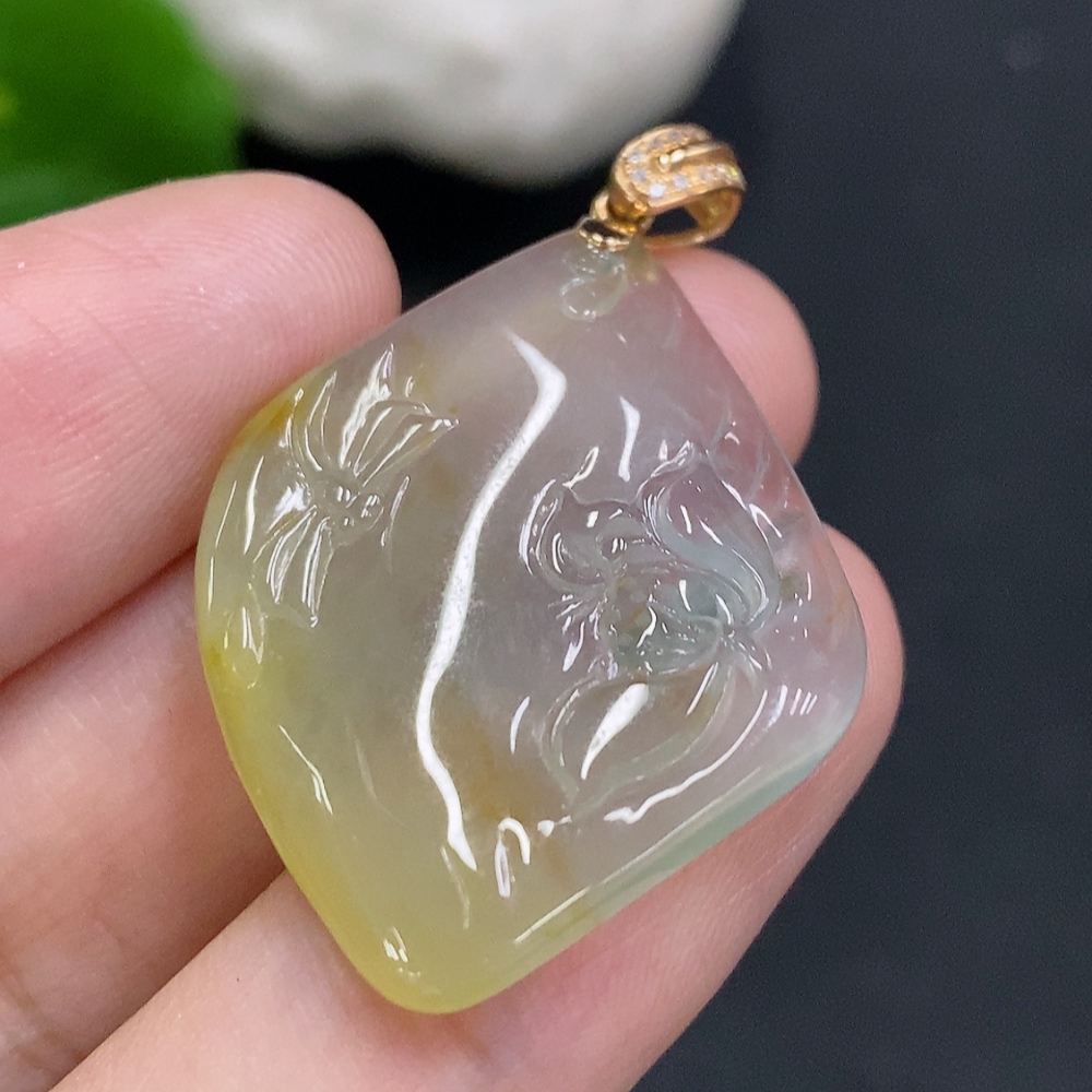 F34022100 Jadeite Flower Blossom and Wealth Pendant with 18K Gold Bail, Total Weight Approx. 6.3g (Yellow Color Origin Undetermined)