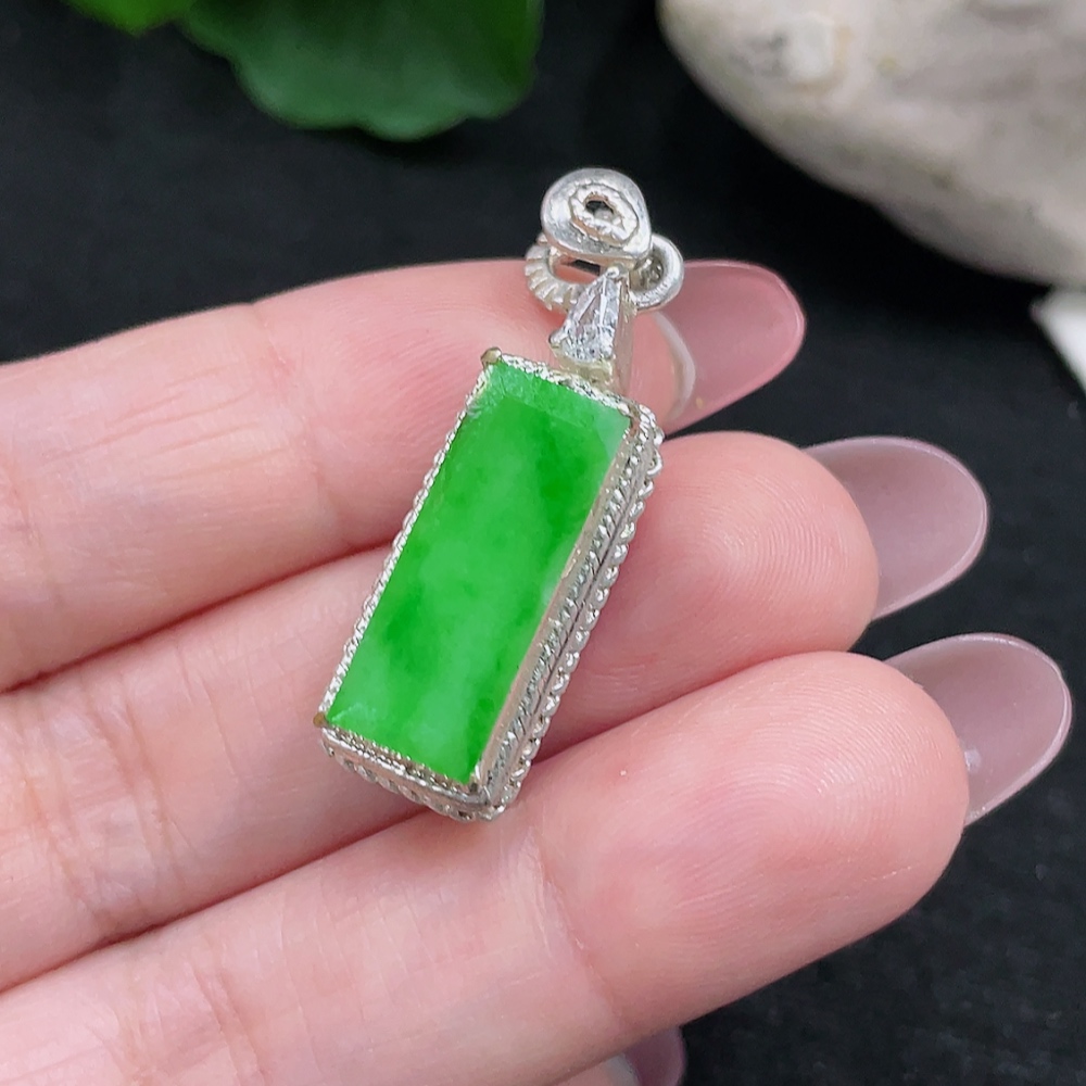 F32773002 Jadeite Plain Pendant Mounting, Total Weight Approx. 6.11g