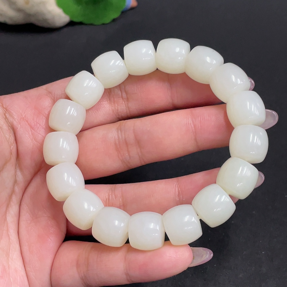 H34957046 Hetian Jade Bracelet Approx. 12.9mm Total Weight Approx. 63.9g