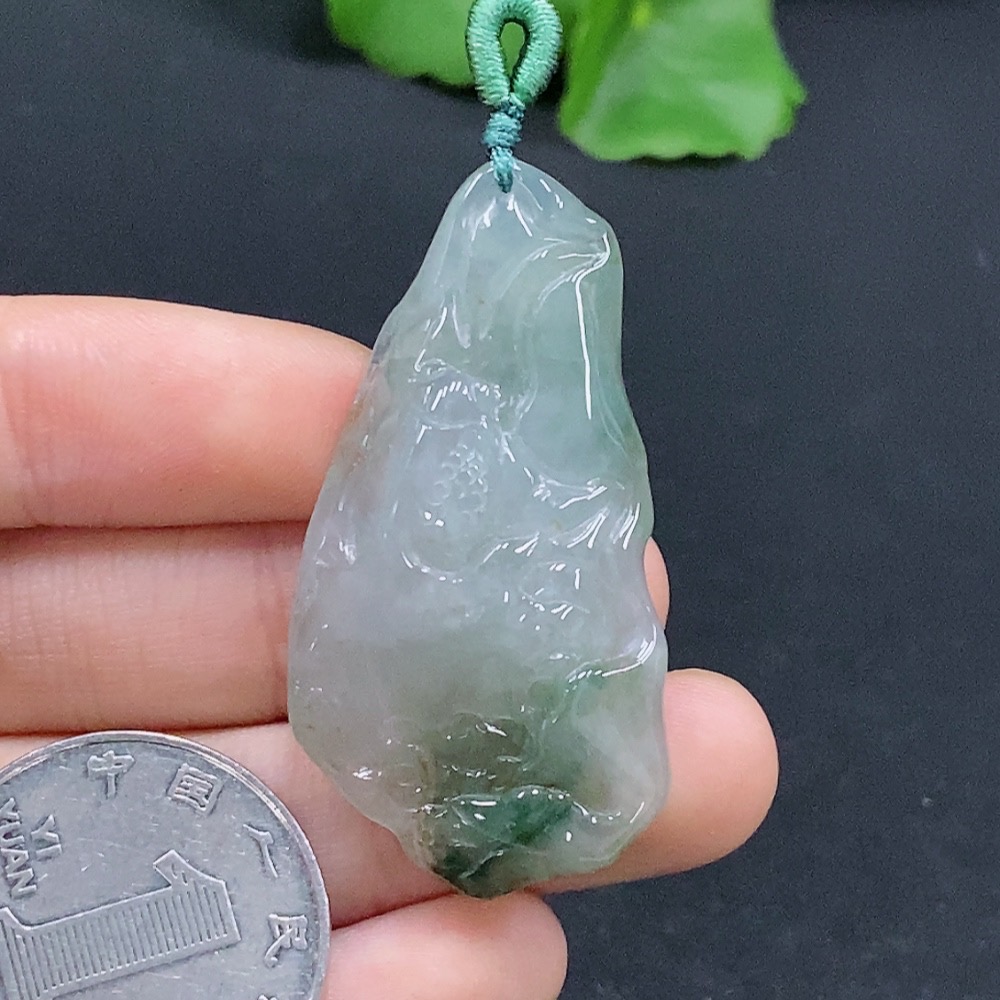 F31682891 Jadeite Fish Pendant with Continuous Abundance, Total Weight Approx. 10.78g