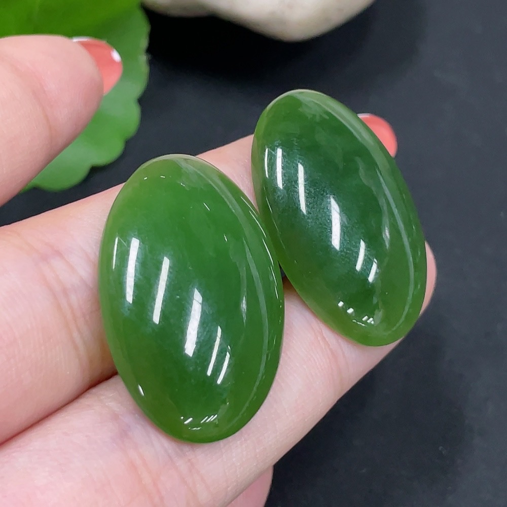 H34017670 Hetian Jade Egg-shaped Pendant (Total weight: approx. 10.8g)