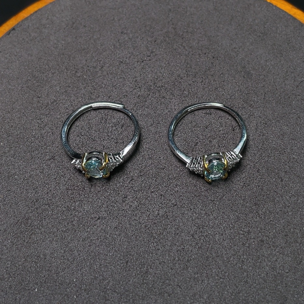 C33843432 Topaz Ring, Non-Gold, Adjustable, Color Origin Undetermined, Total Weight Approx. 3kolp3g, Sell as a Lot