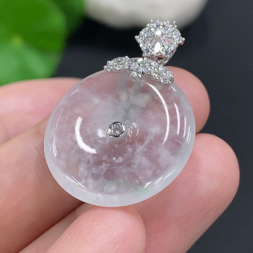 F26007044 Jadeite Safety Buckle with 18K Gold Buckle Head, Total Weight Approximately 4.5g