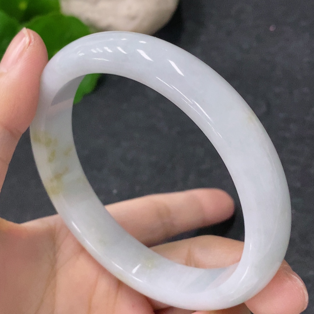 F32792016 Jadeite Regular Bangle, Inner Diameter 58.5mm, Total Weight Approx. 49.54g