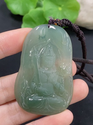 F46519847 翡翠挂件虚空藏 货品总约重 含绳19.7g