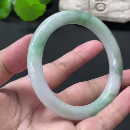 F33838256 JadeiteRound Bangle Bracelet, Total Weight Approx. 48.7g, Inner Diameter 55.7