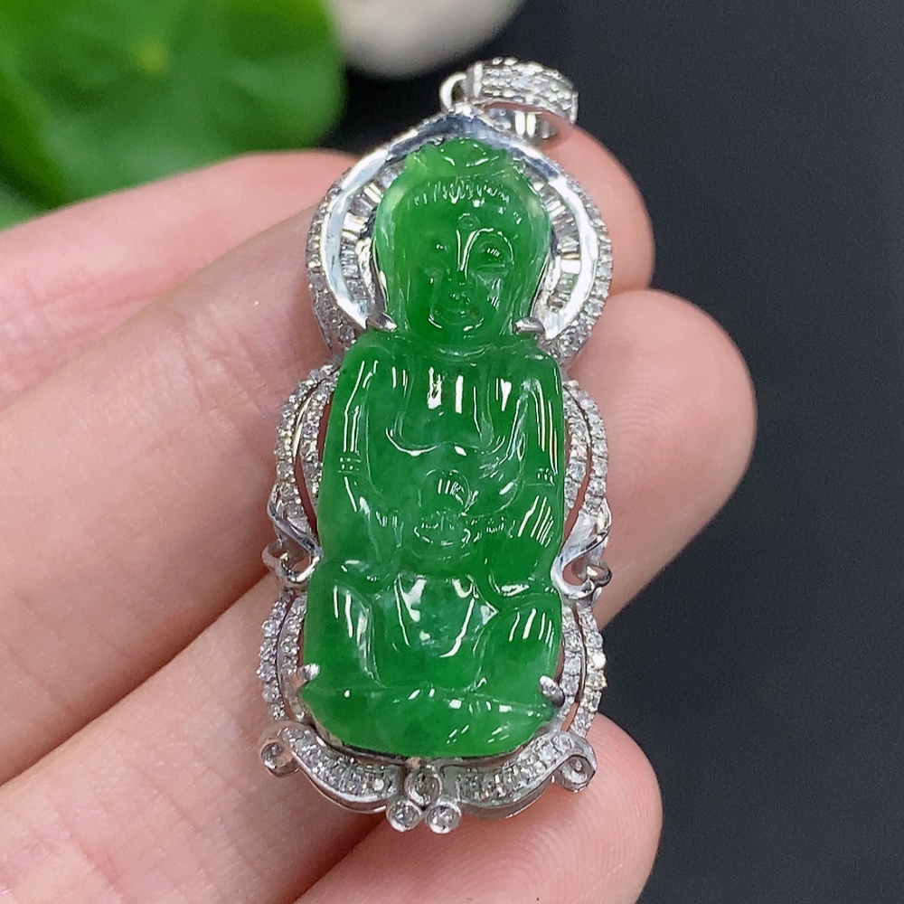 F29419232 Jadeite Guanyin Inlaid Pendant 18K Gold Total Weight Approx. 6.9g (With Diamond Accents)