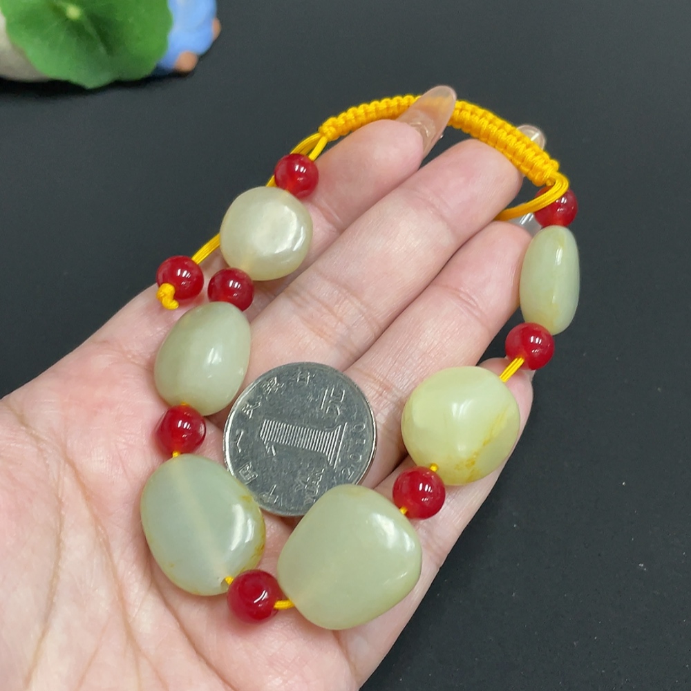 H32738349 Hetian Jade Bracelet, Undetermined Skin Color Origin, Matching Beads Not Hetian Jade, Total Weight Approximately 42.5g