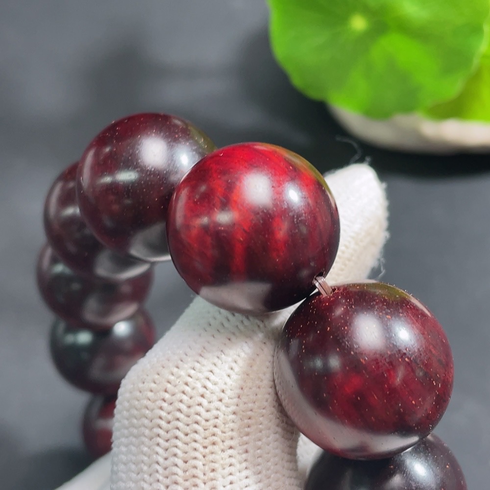 W31666223 Small-Leaf Sandalwood Sandalwood Bracelet, Total Weight Approx. 63.00g, Size Around 20.3mm