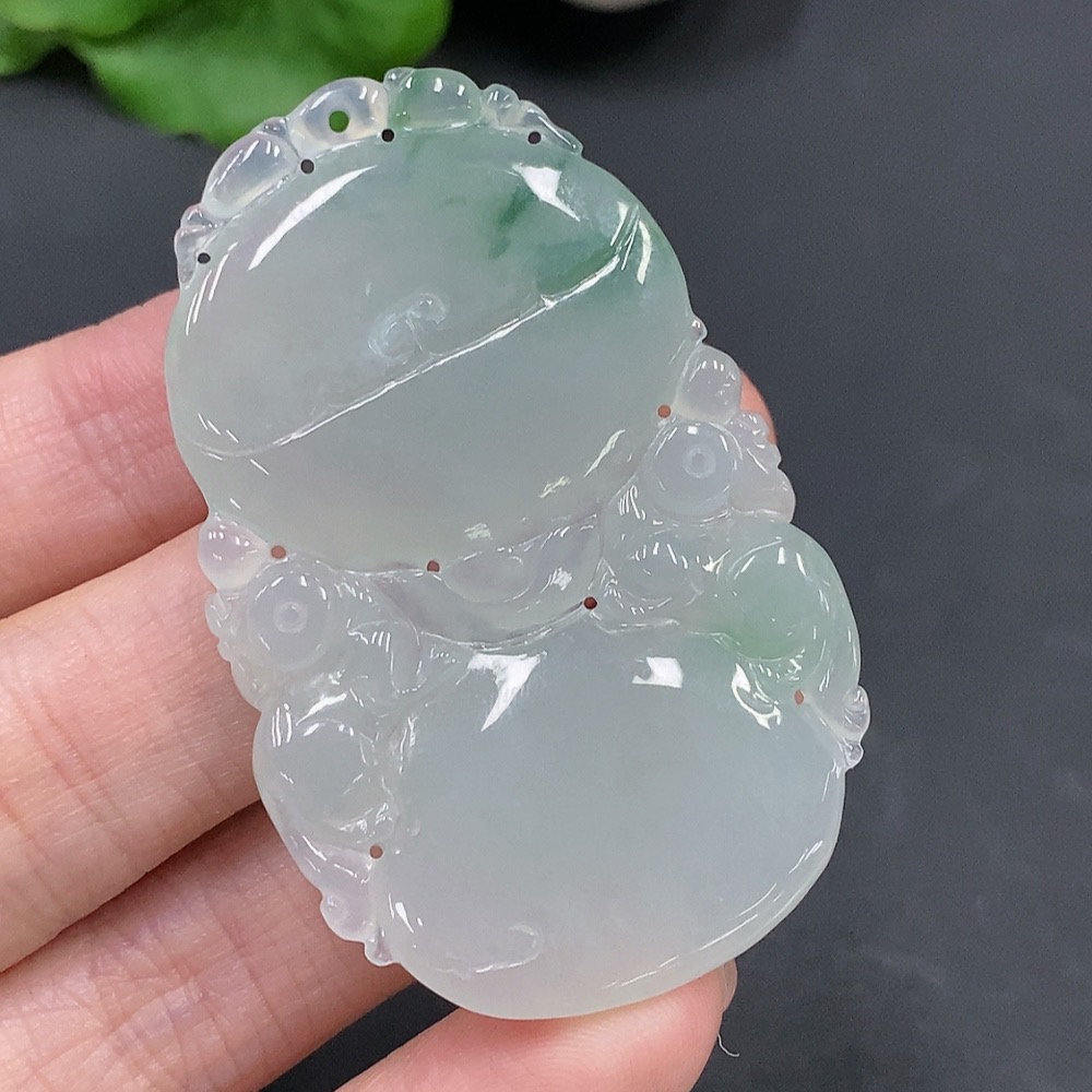 F20236560 Jadeite Antique Pendant Total Weight 19.662g