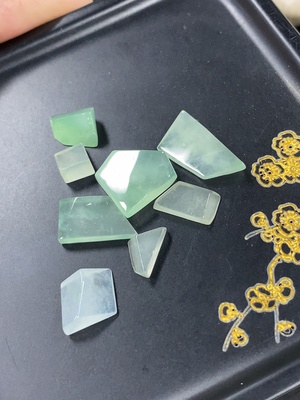 F46525550 翡翠戒面 一手走 货品总重约3.86g