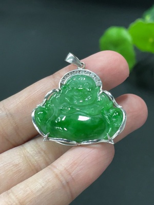 F34018698 Jadeite Buddha Pendant with Non-Diamond Setting, Main Body Approximately 70% Au, Total Weight Approximately 5.43g
