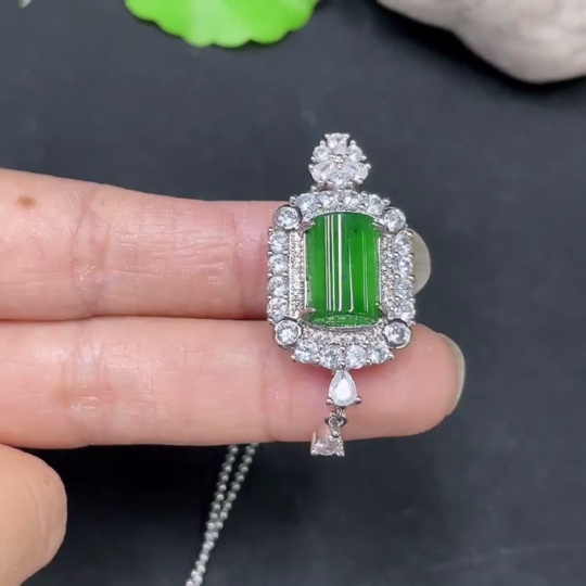 F30563426 Jadeite Inlaid Pendant Non-Gold Total Weight Approx. 6.9g (Incl. Chain)