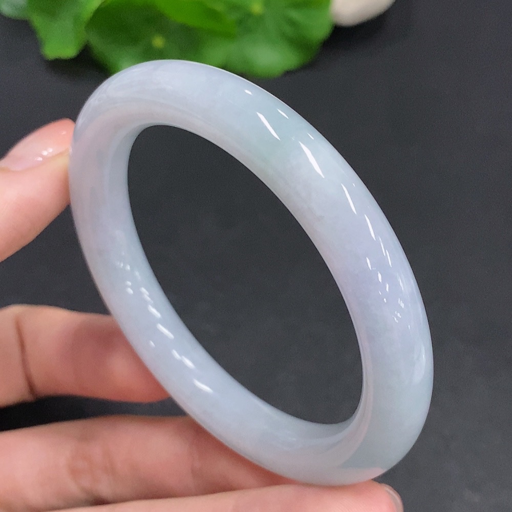 F35078448 Jadeite Round Bangle Total weight about 41g Size 52
