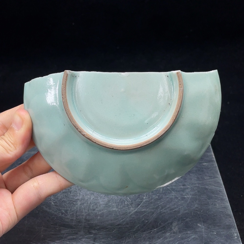 W33936479 Ceramic shard, Longquan kiln monochrome glaze shard (subject to actual item)
