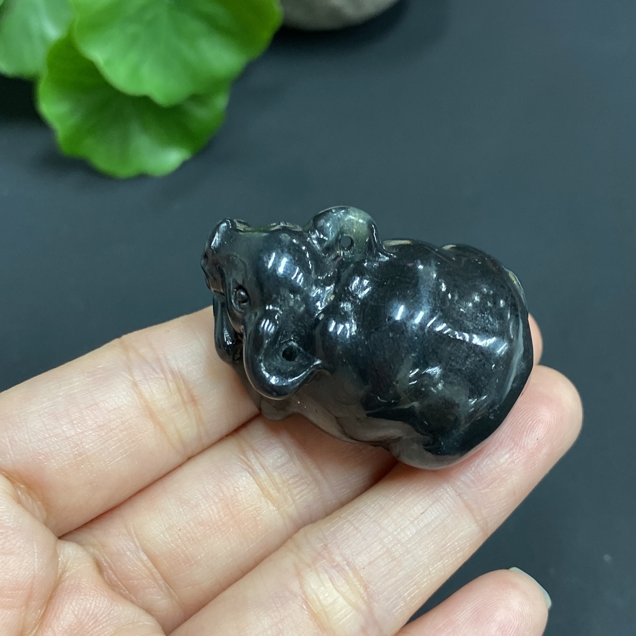 H16767785 Hetian Jade Pendant    Ox    Total Weight Approx. 31.6g