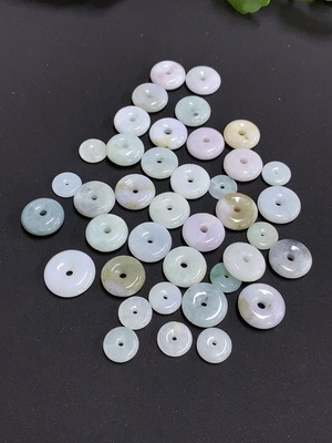 F42977591 翡翠平安扣挂件一手走  数量30+ 货品总重约118克