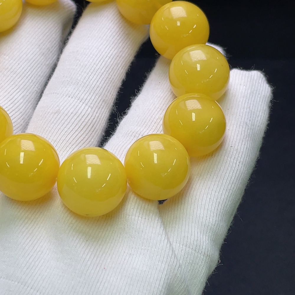 C29401007 Amber Beeswax Bead Bracelet, Total Weight Approx. 33.79g, Bead Size 16.4mm