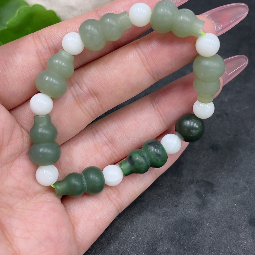H33858695 Hetian Jade Gourd Bracelet (Non-Hetian Jade White Beads)
