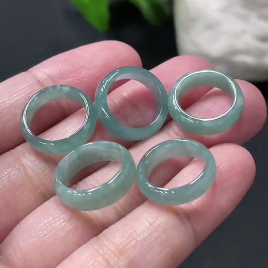 F35109445 Jadeite Ring Set Sell as a Lot Total Weight Approx. 5.38g
