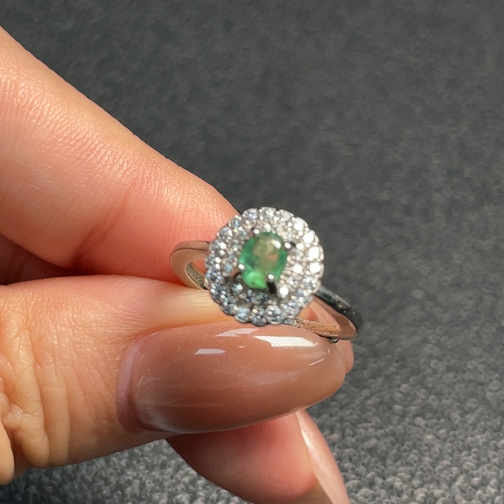 C31575825 Emerald Mounted Ring, Non-Gold Setting, Adjustable, Total Weight Approx. 2.00g, Clarity Enhanced