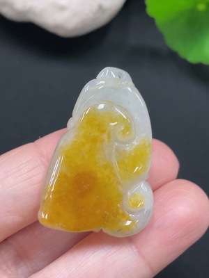 F24725012 Jadeite Ruyi Pendant Total Weight Approx. 9.1g (Color origin undetermined)