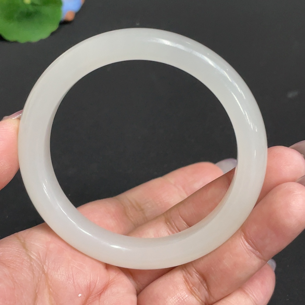 H33930507 Hetian Jade Round Bangle Size 57.6 Total Weight Approx. 47.3g