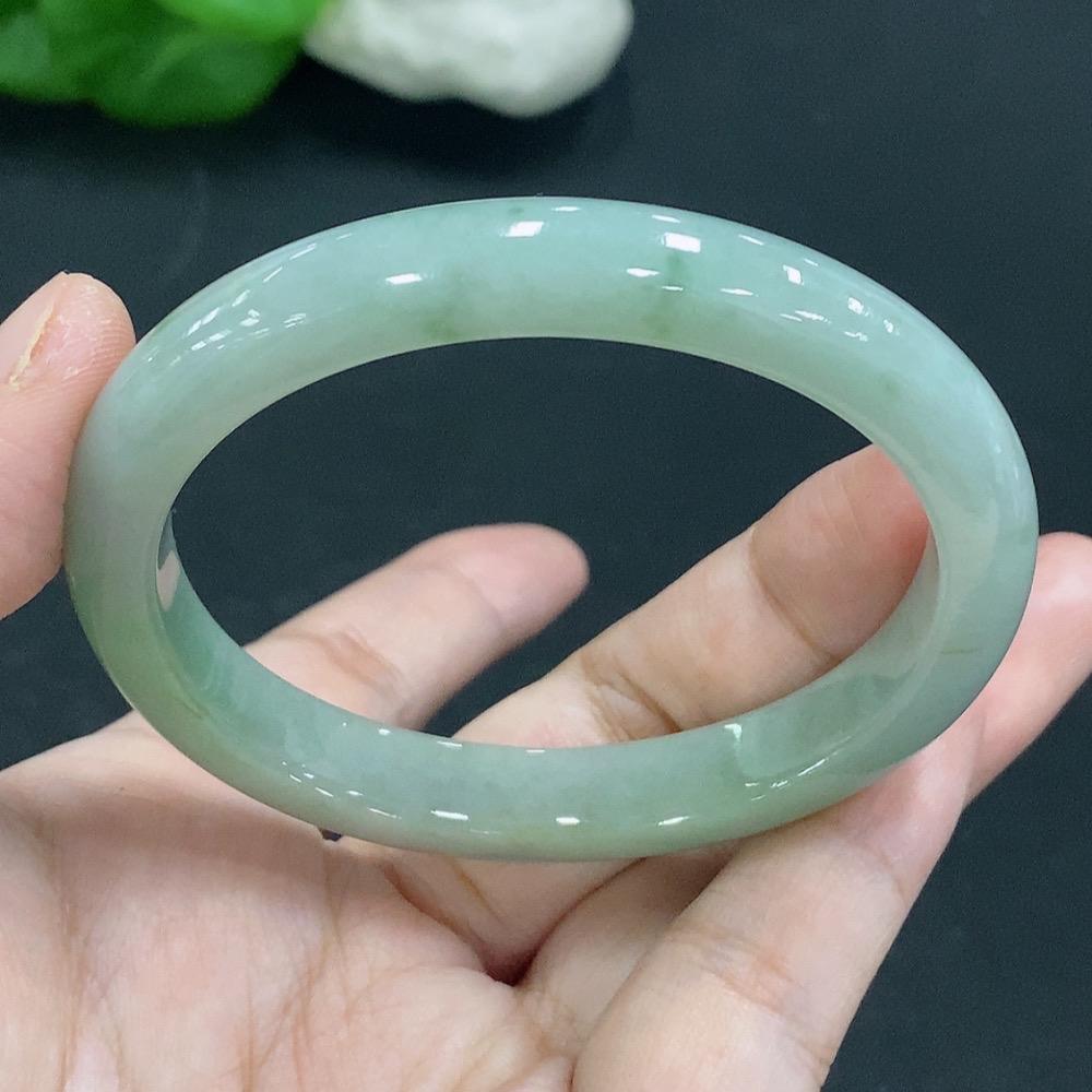 F24811664 Jadeite Imperial Concise Bangle Size 57/49.8 Total Weight Approx. 37.3g