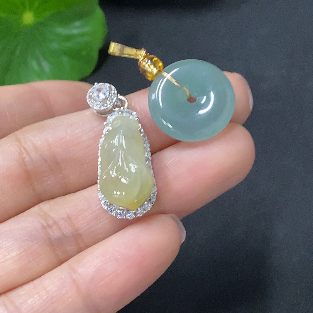 F35089225 Jadeite Pendants Sell as a Lot Non-Gold