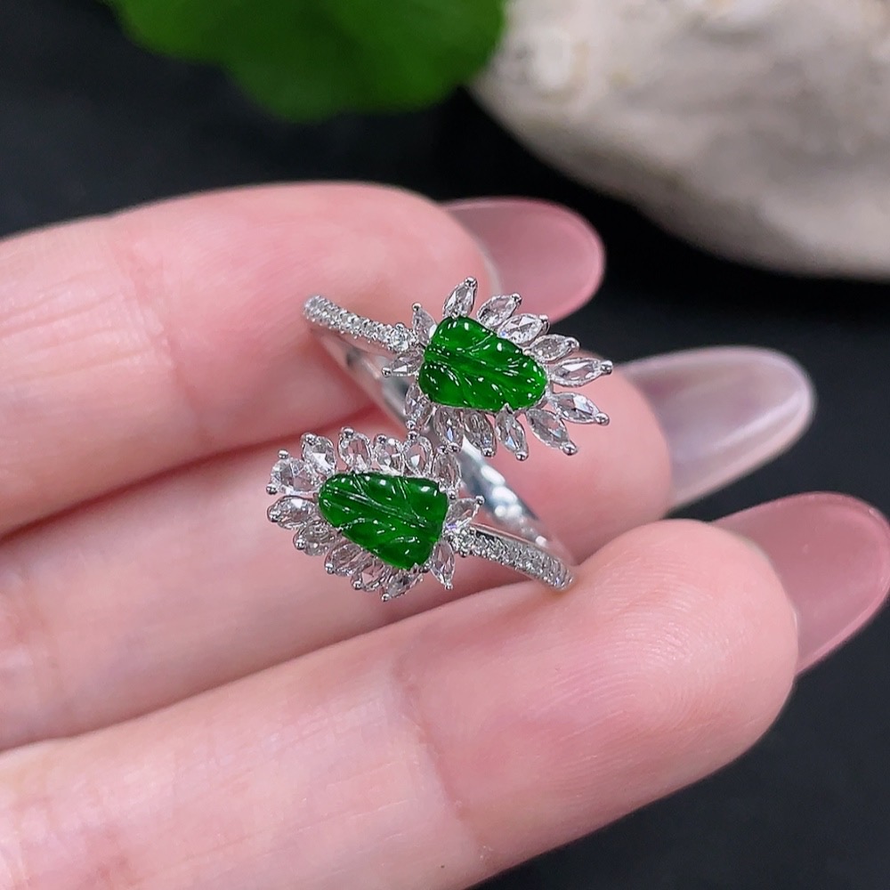 F34033228 Jadeite inlaid ring 18k with diamond size 15 total weight about 3.42g