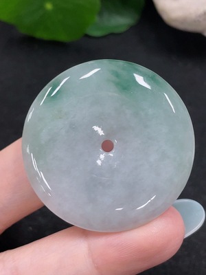 F33873274 Jadeite Safety Buckle Pendant, Total Weight Approx. 17.2g