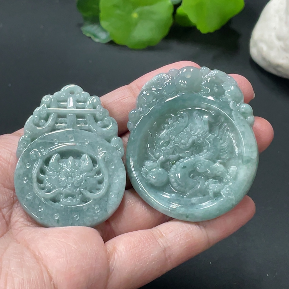 F32769599 Jadeite Pendants Sell as a Lot