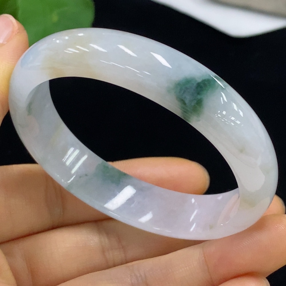 F35094989 Jadeite Concubine Bracelet 51.5/47 Size Total Weight Approx. 37.68g