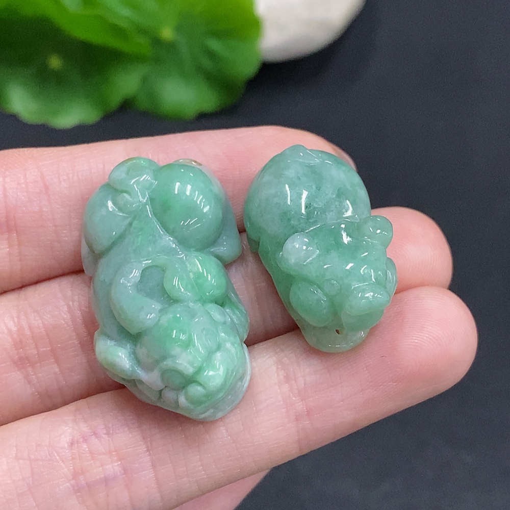 F35078833 Jadeite Pendants Sell as a Lot