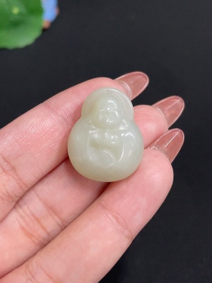 H35099945 Hetian Jade Pendant, Buddha, Total Weight Approx. 8.7g