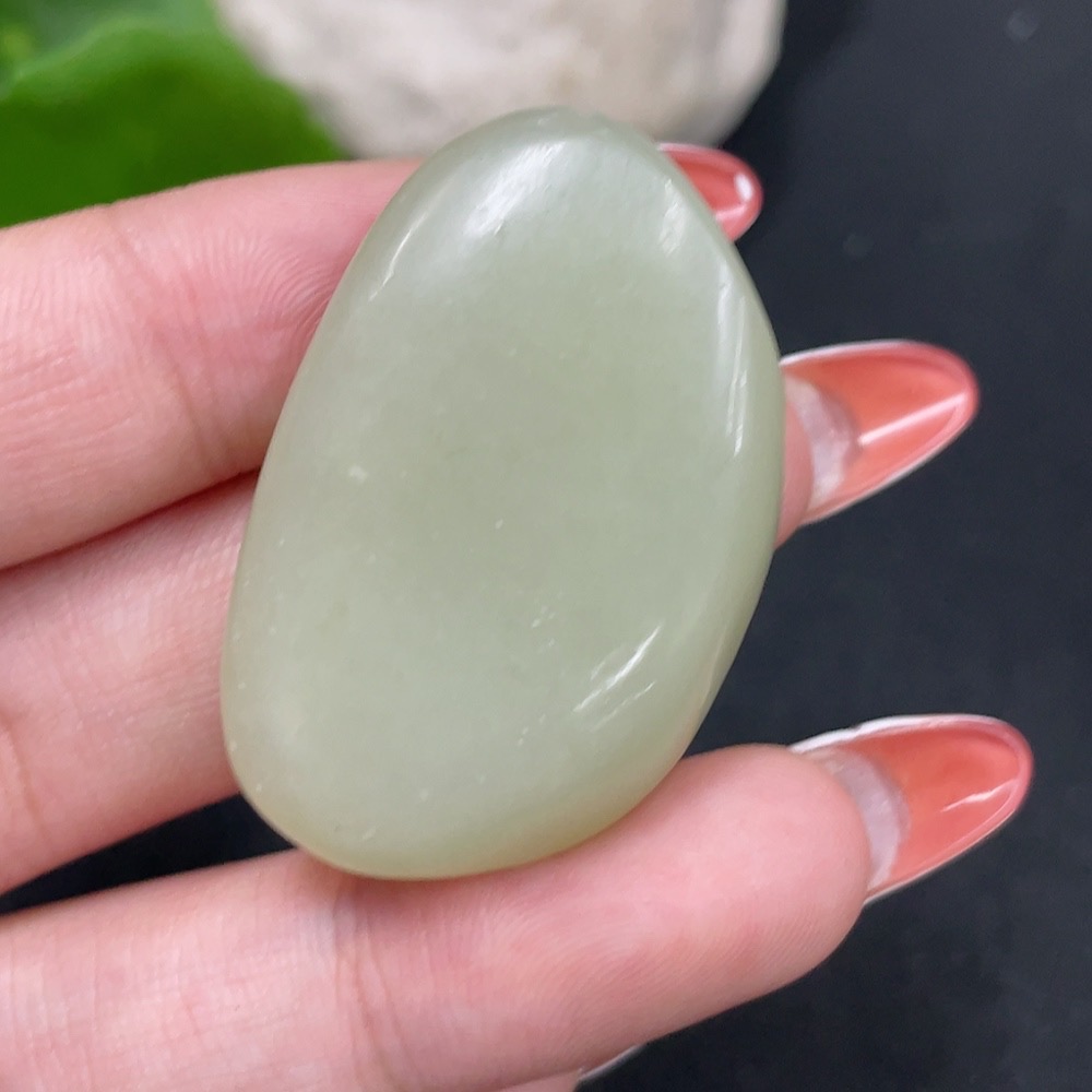 H34026567 Hetian Jade Pendant Guanyin Total Weight Approx. 16.5g