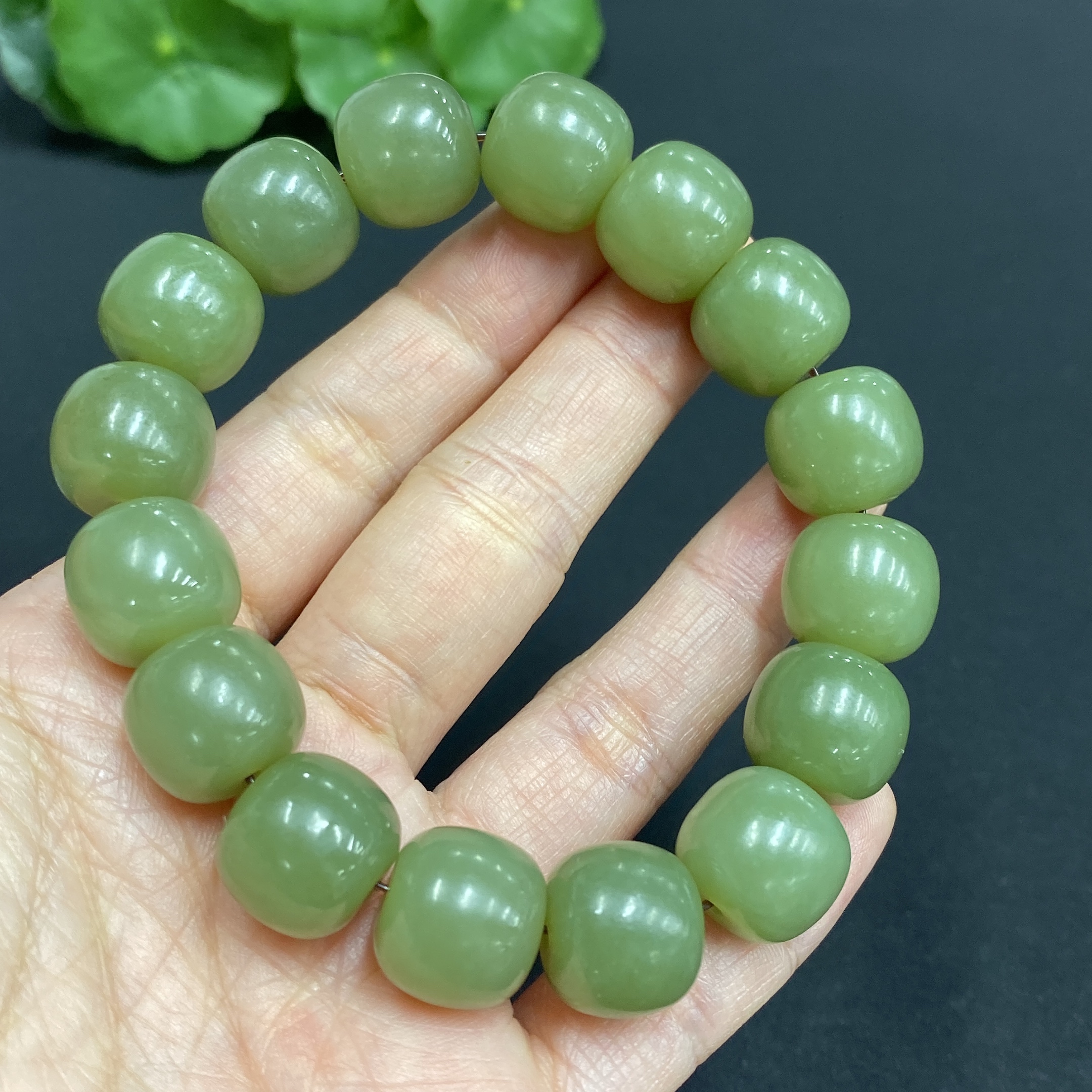 H28214134 Hetian Jade Bracelet Approx. 13.2mm Total Weight Approx. 64.7g