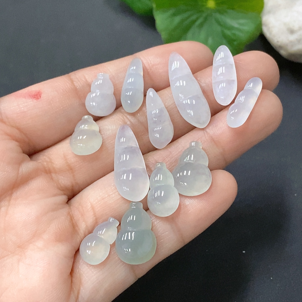 F17943571 Jadeite Inlay Piece