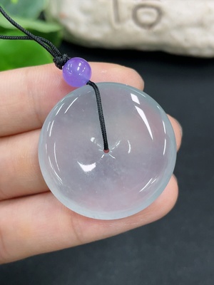 F46515939 翡翠平安扣挂件 货品总重约10.5g 配珠非A