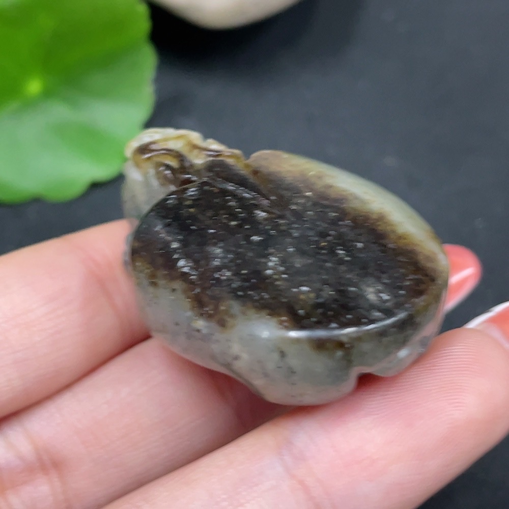 H35084157 Hetian Jade Seed Material Pendant - Dragon Turtle - Undetermined Skin Color Origin - Total Weight Approximately 30.8g