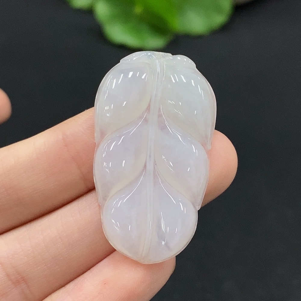 F33927697 Jadeite Leaf Pendant Total Weight Approx. 5.83g