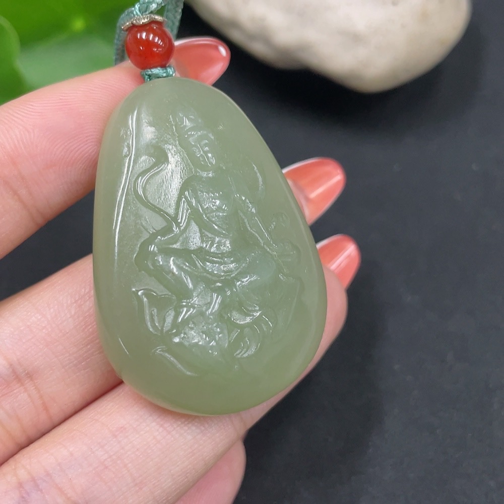 H34061851 Hetian Jade Pendant Guanyin Total Weight (with rope) 22.2g